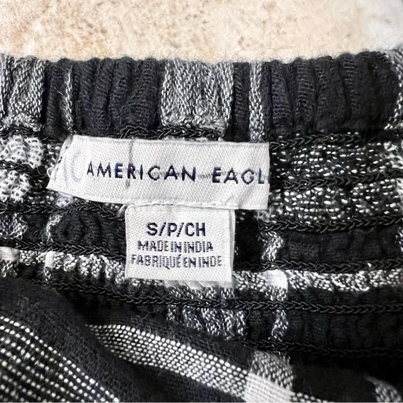 American Eagle Linen Black Plaid Crop Top Size S Bustier. - Picture 4 of 7